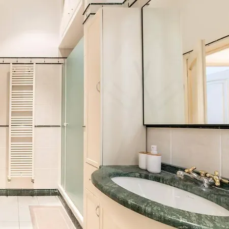 Luxury On The Center Of Appartement Côme