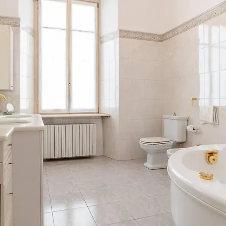 Luxury On The Center Of Appartement Côme