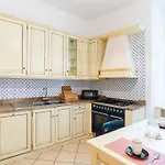 Luxury On The Center Of Apartment *