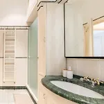 Luxury On The Center Of Apartment Como