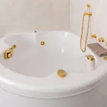 Luxury On The Center Of Apartment *